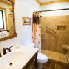 Отель Forest Retreat Rental Cabin, фото 8