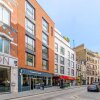 Отель Gorgeous 1 bed in Clerkenwell for up to 4 Guests! в Лондоне