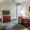 Отель Suburban Studios Tallahassee near University, фото 15