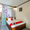 Отель RedDoorz Plus near Taman Sari 2, фото 10