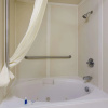 Отель Rodeway Inn At Fort Lee, фото 11
