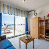 Отель Getawaysmalta- Spinola Bay 1-bedroom Seafront Penthouse St Julian Near Paceville, фото 1