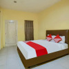 Отель OYO 91027 Note Hotel Syariah, фото 5