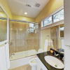 Отель New Listing! Bouldin Creek W/ Rooftop Deck 4 Bedroom Home, фото 9