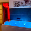 Отель COSY & SPA Appartement Luxe JACUZZI SAUNA Suite Cristal, фото 7