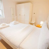 Отель Light & Airy 1bed Barons Court Flat Lift & Balcony, фото 4