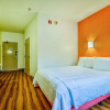 Отель Motel 6 Burlington, ON - Toronto West - Oakville, фото 31