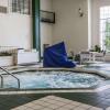 Отель Comfort Suites Appleton Airport, фото 17
