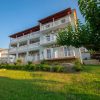Отель Baywatch Apartments, фото 1
