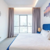 Отель SuperHost - Exclusive 25th Floor Retreat with Marina Views, фото 7
