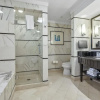 Отель Junior Suite 1 At Sorrento S- Fontainebleau Miami Beach Studio Bedroom Home by RedAwning, фото 8
