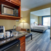 Отель Holiday Inn Express & Suites Richmond, an IHG Hotel, фото 31