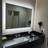 Отель Clairmont Inn & Suites, фото 11