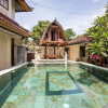 Отель RedDoorz near Duyung Beach Sanur, фото 1