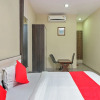 Отель OYO 24048 Shree Krishna Palace, фото 13