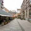 Отель Chic Merchant City Apt. w/ Balcony, фото 1