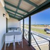 Отель Beach Rd Villas by Rockingham Apartments, фото 31