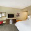 Отель Hampton Inn Newport, фото 22
