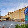 Отель Hampton Inn by Hilton Sudbury, фото 1