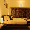 Отель Chandra Prakash Hotel, фото 2