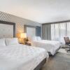 Отель Holiday Inn & Suites Parsippany Fairfield, an IHG Hotel, фото 7