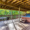 Отель Gatlinburg Views A Unique Cabin Mountain Views Expansive Decks Adjacent To Gatlinburg & Ski Lodge 1 , фото 9