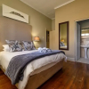 Отель Leeuwenzee Guesthouse - Court Yard With Self Catering, фото 2