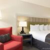Отель Country Inn & Suites by Radisson, Chippewa Falls, WI, фото 5