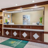 Отель Comfort Inn & Suites, фото 2