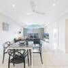 Отель ZEN OCEAN MEADOWS - 2BR Sea View Apt, фото 5