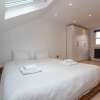 Отель Bright 2 Bedroom Flat in Lower Clapton, фото 8