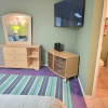 Отель Private Townhome w/ private pool 1 block to beach 3 Bedroom Home by RedAwning, фото 19