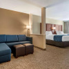 Отель Comfort Suites Daytona Beach - Speedway, фото 7