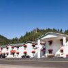 Отель Rodeway Inn Near Mt. Rushmore Memorial в Кистоуне