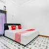 Отель OYO 3748 Rn Syariah Guest House, фото 2