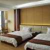 Отель Dennis Holiday Hotel, фото 5