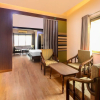 Отель OYO 13647 Hotel Kohinoor Plaza, фото 6