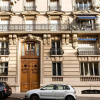 Отель Lovely Mezzanine Apartment Near Buttes Chaumont Park, фото 1
