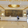 Отель Vienna Hotel Meizhou railway station, фото 14