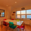 Отель Victoria Parade: Perfect family apartment over looking Viking Bay, stones throw from the beach and t, фото 4