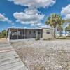 Отель Sunny Hudson Escape w/ Gulf Views & Boat Dock, фото 1