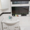 Отель Cosy Home With Private Parking, фото 4
