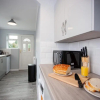 Отель Keithlands House 4 Bedrooms Workstays UK Video Tour Available, фото 9