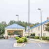 Отель Econo Lodge Raleigh near Walnut Creek Amphitheatre в Роли