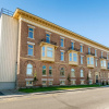 Отель Luxury Rideau Apartments by Simply Comfort, фото 3