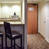 Отель Comfort Inn & Suites Downtown Tacoma, фото 15