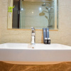 Отель Great Deal And Cozy Studio Menteng Park Apartment, фото 9