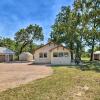 Отель Spacious Glen Rose Home on Paluxy Riverfront, фото 1