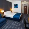 Отель Holiday Inn Express London - Wimbledon South, an IHG Hotel, фото 3