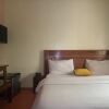 Отель First Eleven Hotel, фото 4